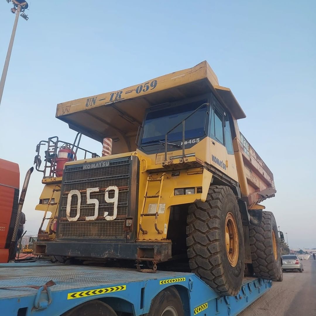 ماشین‌آلات نو و استوک